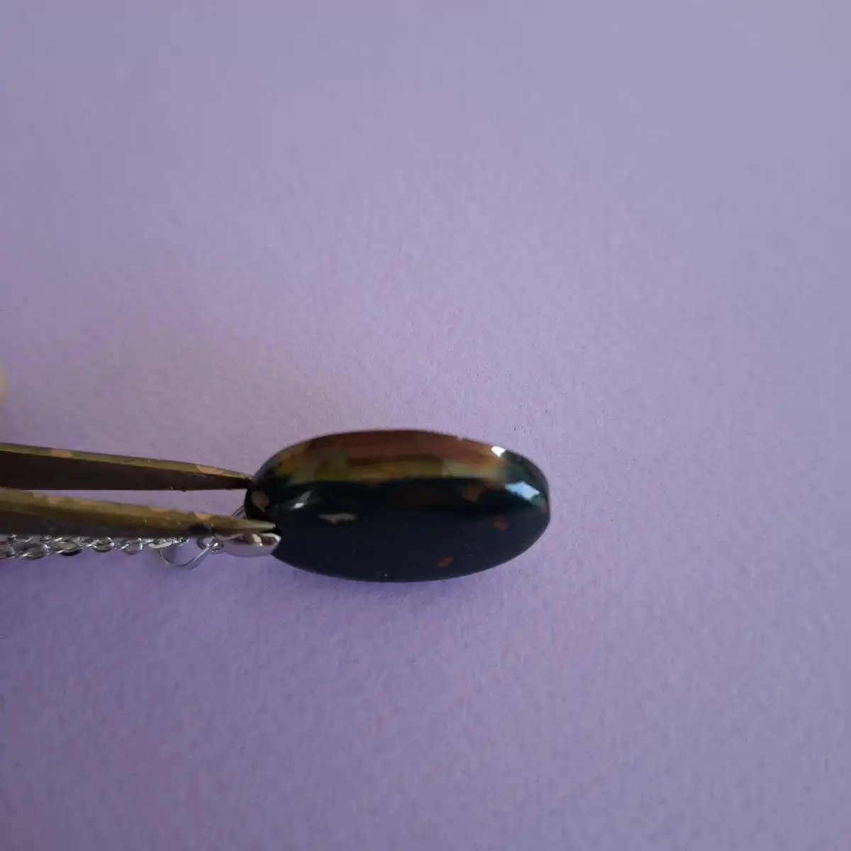 Pendentif en Jaspe Héliotrope naturel