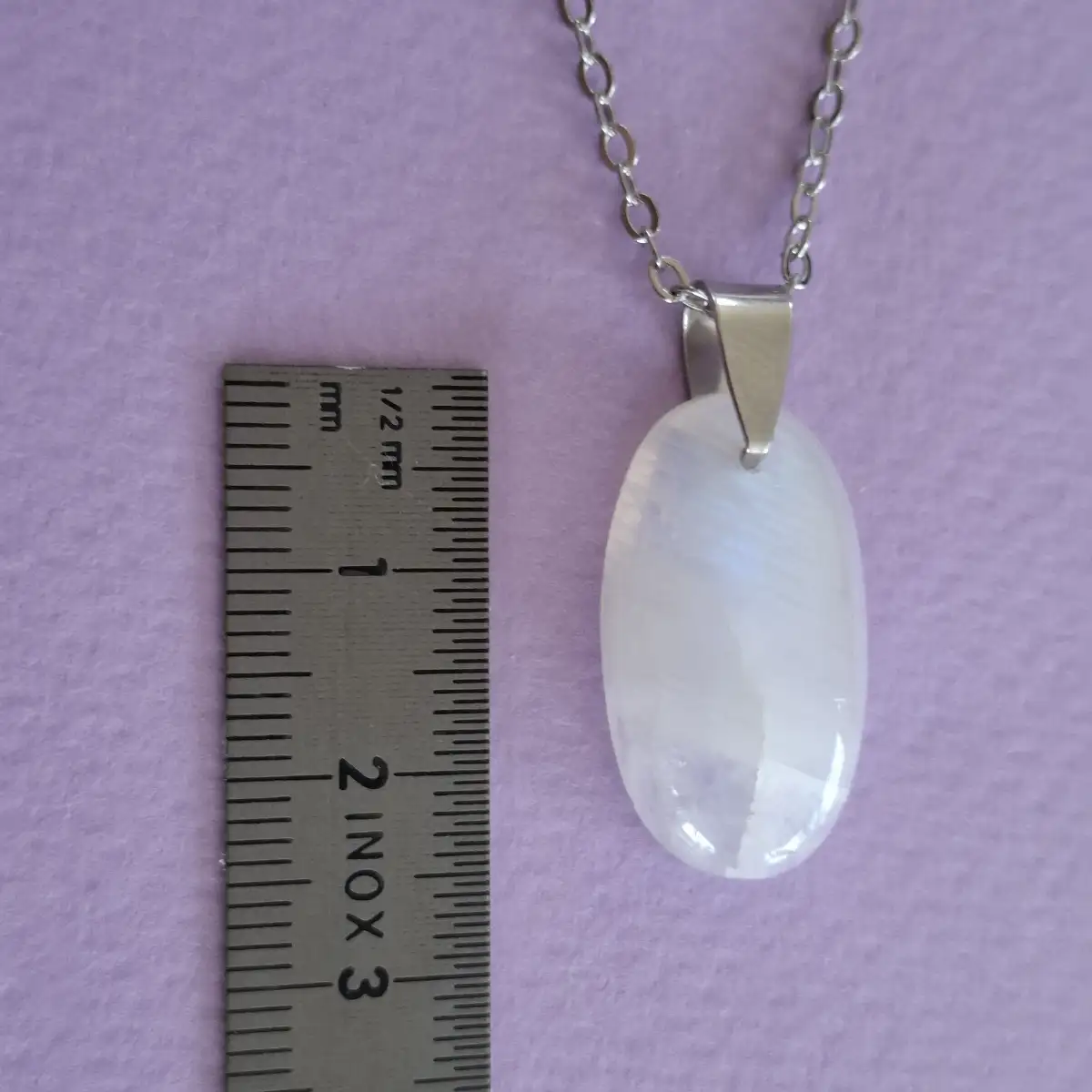 Pendentif en Pierre de Lune Arc-en-ciel naturelle