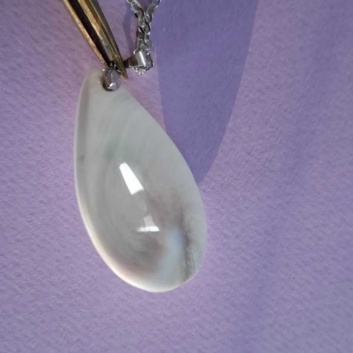 Pendentif en Œil de Sainte-Lucie naturel