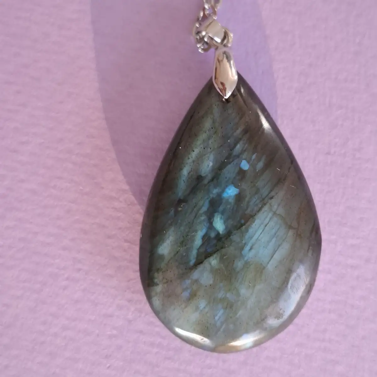 Pendentif en Labradorite naturelle