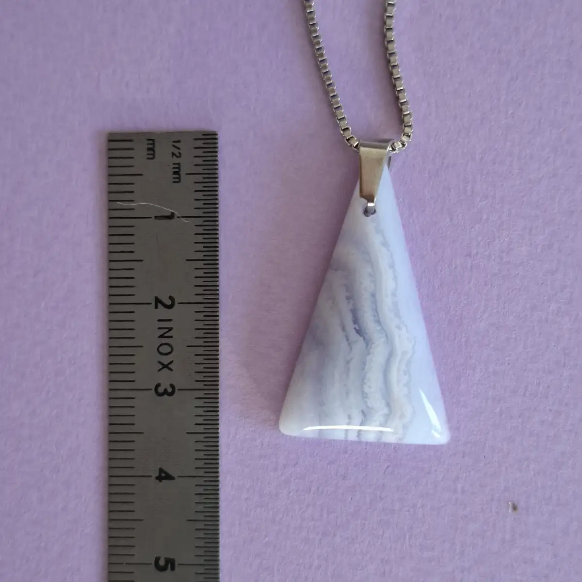Pendentif en Calcédoine bleue naturelle