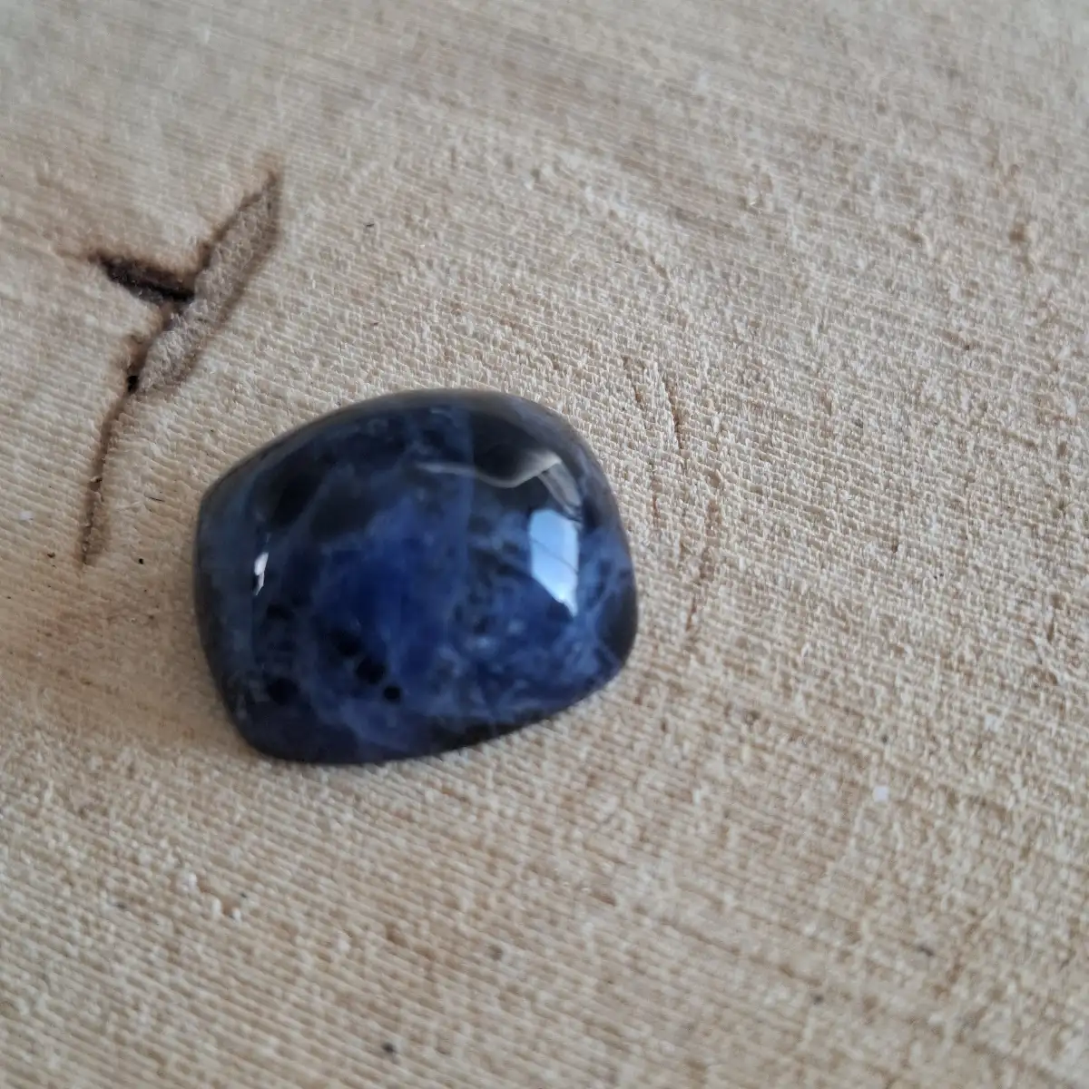 Sodalite naturelle – Cabochon 10,7 carats