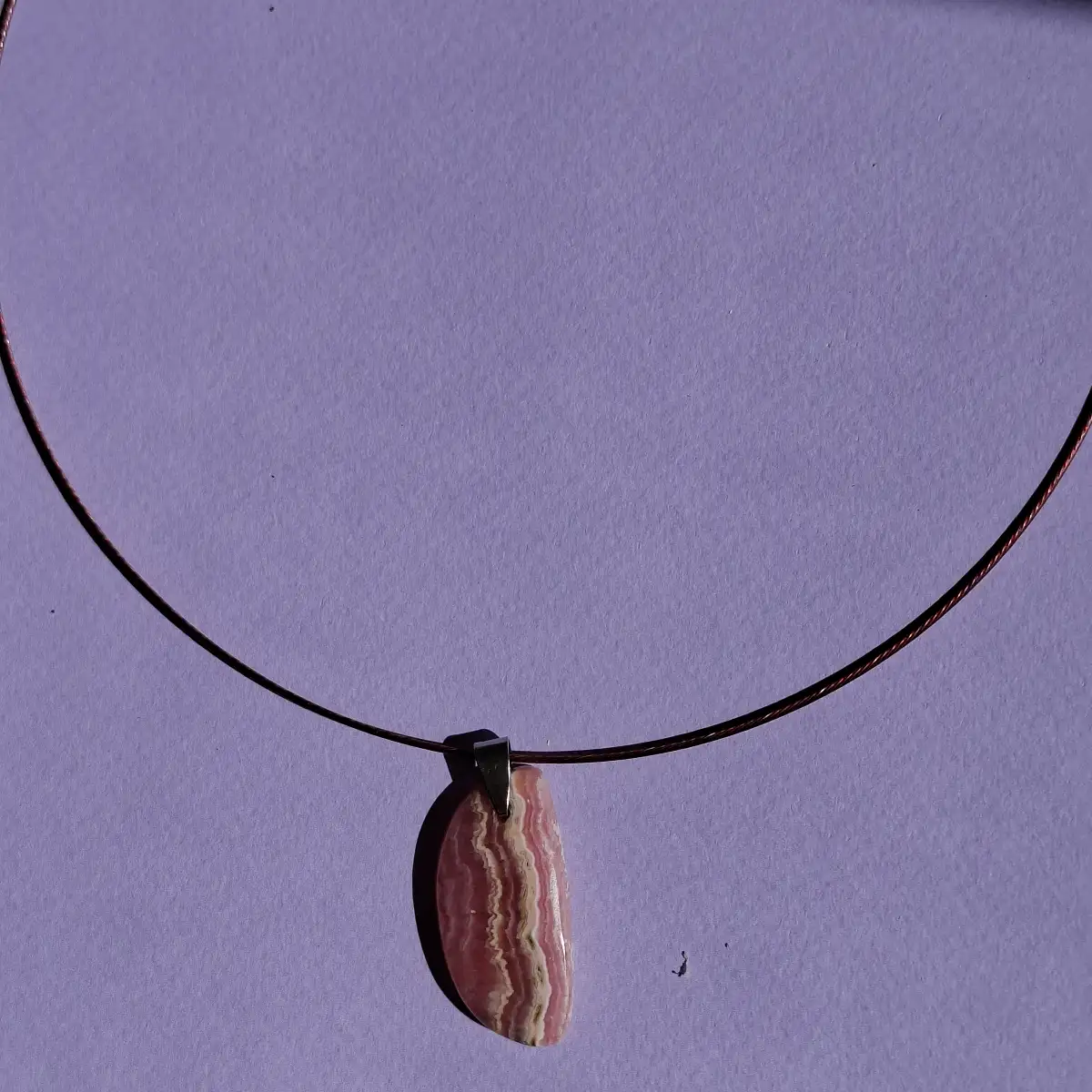Pendentif Rhodochrosite naturelle – 25 × 17 mm