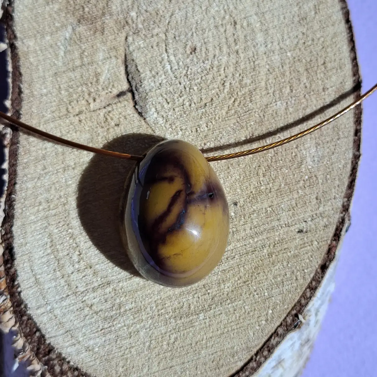 Pendentif en Jaspe Mokaïte naturel