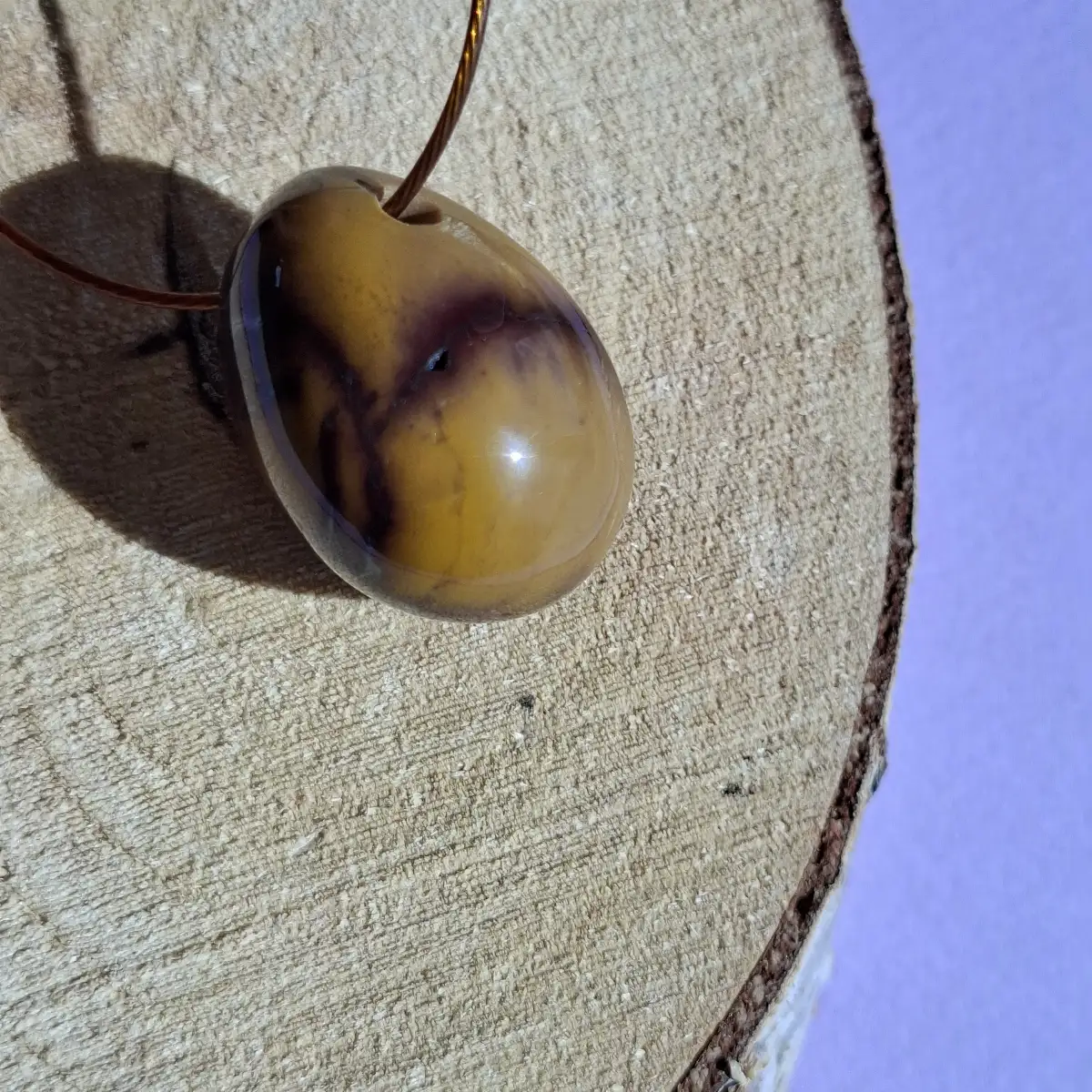 Pendentif en Jaspe Mokaïte naturel