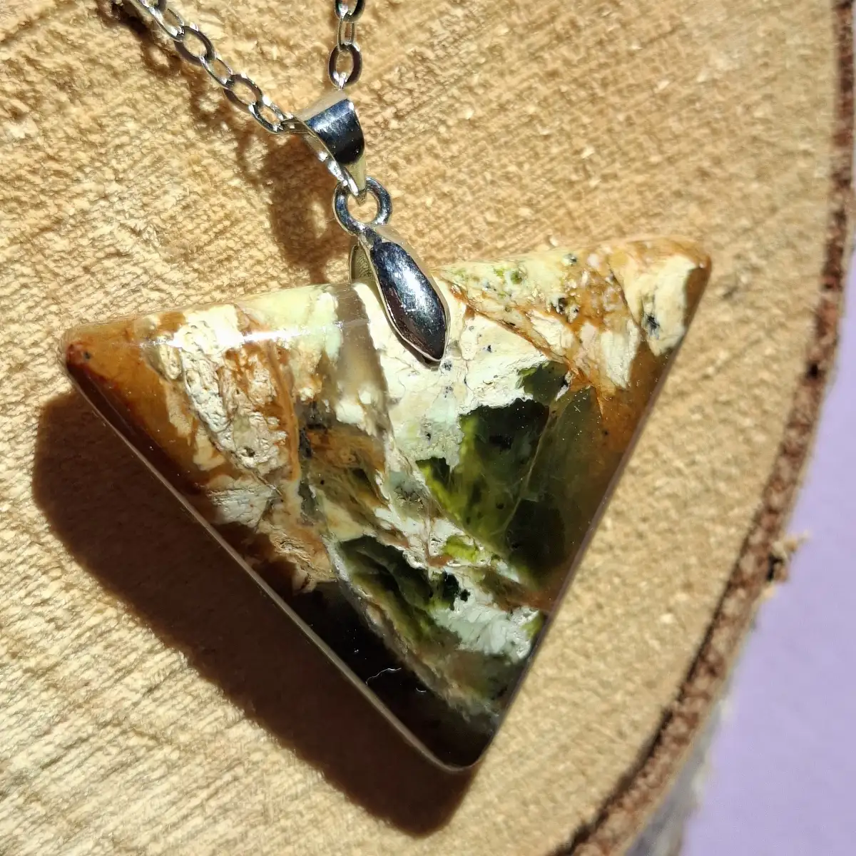 Pendentif en Opale Verte Naturelle