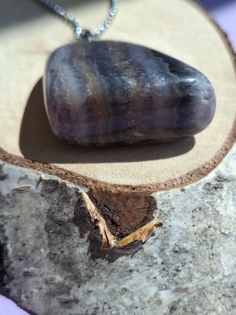 Pendentif en Agate de Chatel-Perron naturelle- FRANCE (Auvergne)
