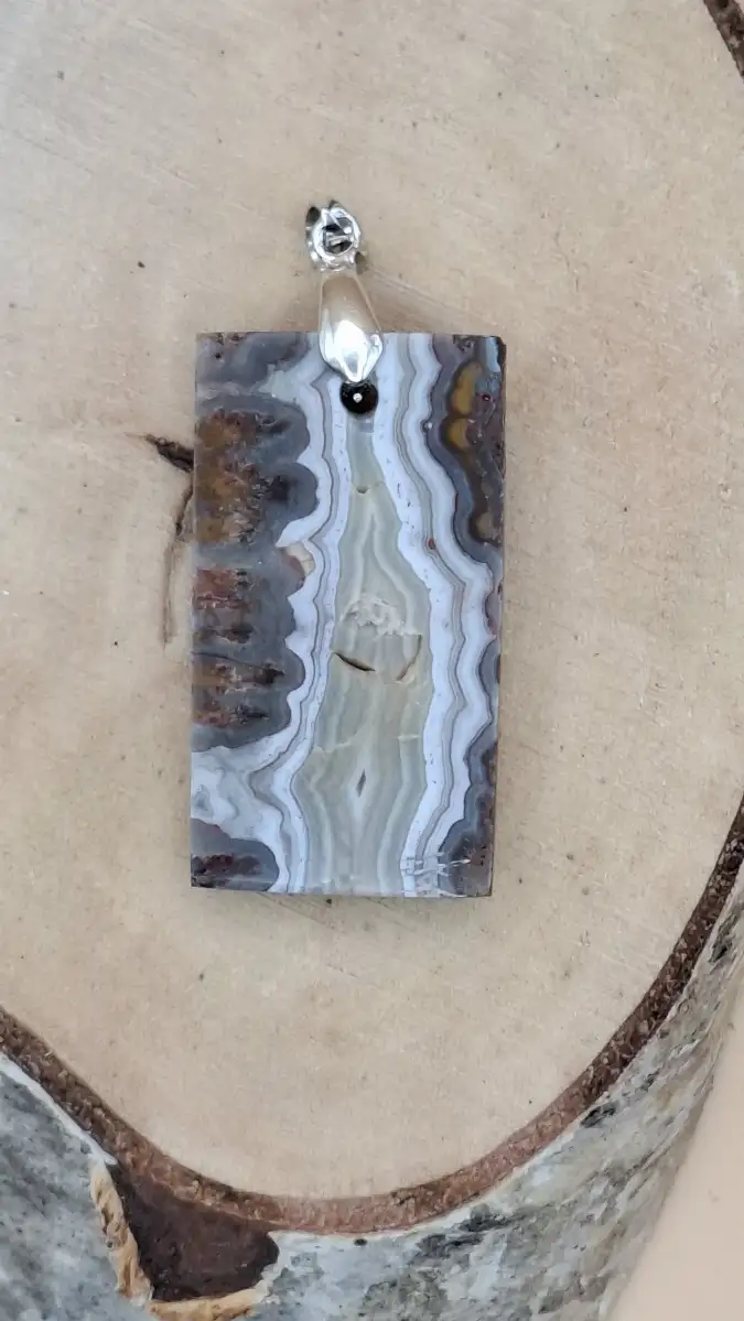 Pendentif unique en Agate